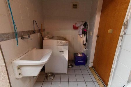 Casa à venda com 226m², 4 quartos e 2 vagas