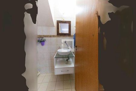 Casa à venda com 226m², 4 quartos e 2 vagas