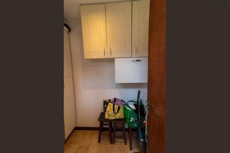 Casa à venda com 226m², 4 quartos e 2 vagas