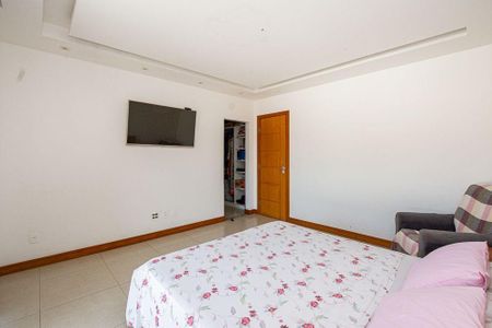 Casa à venda com 3 quartos, 195m² em Serra Grande, Niterói