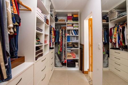 Casa à venda com 3 quartos, 195m² em Serra Grande, Niterói