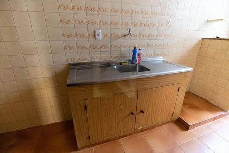 Casa à venda com 100m², 2 quartos e 2 vagas