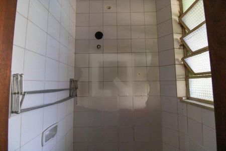 Casa à venda com 100m², 2 quartos e 2 vagas