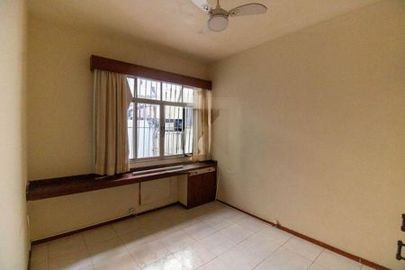 Casa à venda com 100m², 2 quartos e 2 vagas