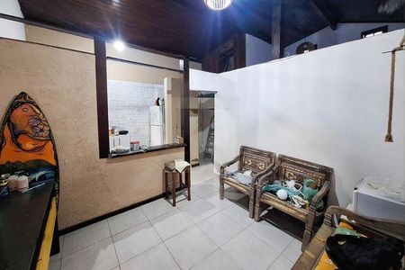 Casa à venda com 120m², 3 quartos e 1 vaga