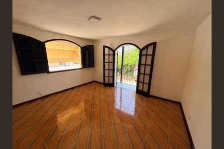 Casa à venda com 3 quartos, 170m² em Itaipu, Niterói