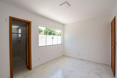 Casa à venda com 3 quartos, 81m² em Piratininga, Niterói