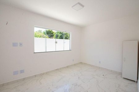 Casa à venda com 3 quartos, 81m² em Piratininga, Niterói