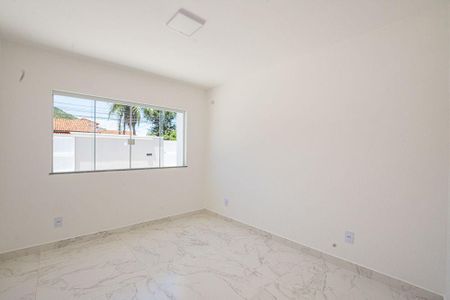 Casa à venda com 3 quartos, 81m² em Piratininga, Niterói