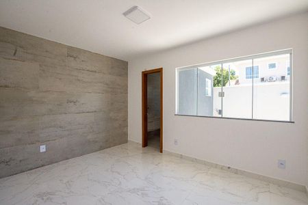 Casa à venda com 3 quartos, 81m² em Piratininga, Niterói