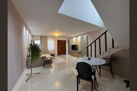 Casa à venda com 3 quartos, 161m² em Piratininga, Niterói