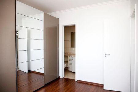 Apartamento à venda com 60m², 2 quartos e 2 vagasQuarto 1 Suíte