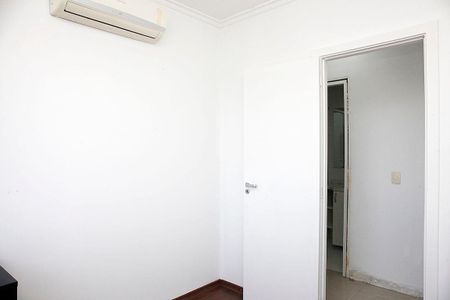 Apartamento à venda com 60m², 2 quartos e 2 vagasQuarto 2