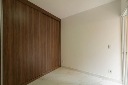 Apartamento para alugar com 71m², 3 quartos e 2 vagas Apartamento para alugar com 71m², 3 quartos e 2 vagasSuíte