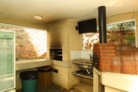 Apartamento à venda com 52m², 2 quartos e 1 vagaÁrea comum - Churrasqueira e Forno a lenha