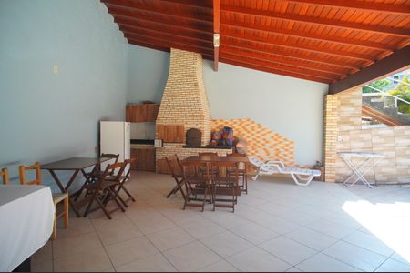 Casa à venda com 229m², 5 quartos e 3 vagasEspaço Gourmet