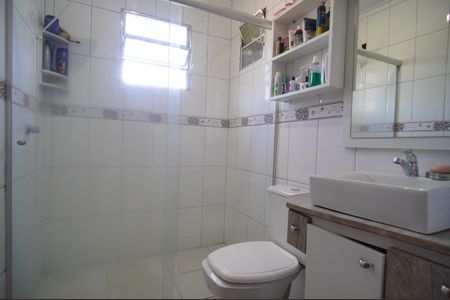 Casa à venda com 229m², 5 quartos e 3 vagasBanheiro 1