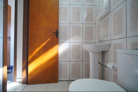 Casa à venda com 229m², 5 quartos e 3 vagasBanheiro 2