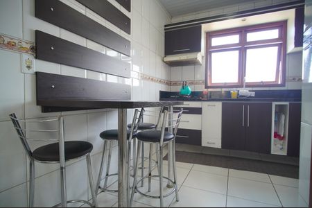 Casa à venda com 229m², 5 quartos e 3 vagasCozinha