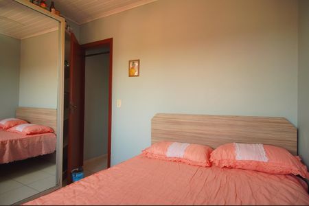 Casa à venda com 229m², 5 quartos e 3 vagasQuarto 2