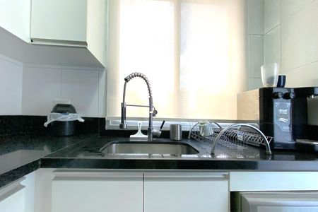 Apartamento à venda com 130m², 4 quartos e 4 vagasCozinha - Torneira