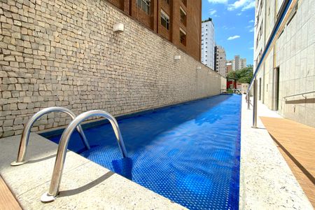 Apartamento à venda com 130m², 4 quartos e 4 vagasÁrea comum - Piscina
