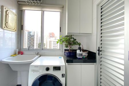 Apartamento à venda com 130m², 4 quartos e 4 vagasÁrea de Serviço