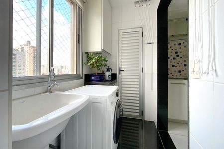 Apartamento à venda com 130m², 4 quartos e 4 vagasÁrea de Serviço