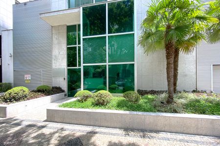 Apartamento à venda com 130m², 4 quartos e 4 vagasFachada