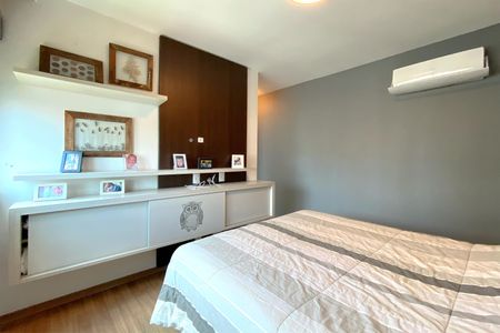 Apartamento à venda com 130m², 4 quartos e 4 vagasSuite 1