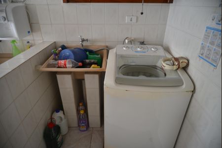 Casa à venda com 99m², 2 quartos e 1 vagaÁrea de Serviço