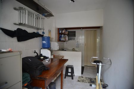 Casa à venda com 99m², 2 quartos e 1 vagaÁrea de Serviço