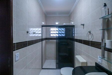 Casa à venda com 250m², 3 quartos e 3 vagas Casa à venda com 250m², 3 quartos e 3 vagasBanheiro Social