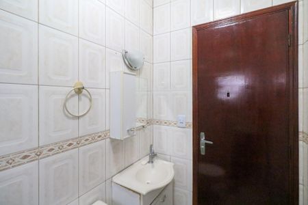 Casa à venda com 250m², 3 quartos e 3 vagas Casa à venda com 250m², 3 quartos e 3 vagasBanheiro da Suíte