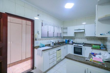 Casa à venda com 250m², 3 quartos e 3 vagas
