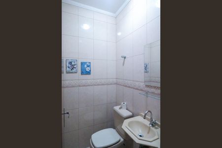 Casa à venda com 250m², 3 quartos e 3 vagas Casa à venda com 250m², 3 quartos e 3 vagasLavabo