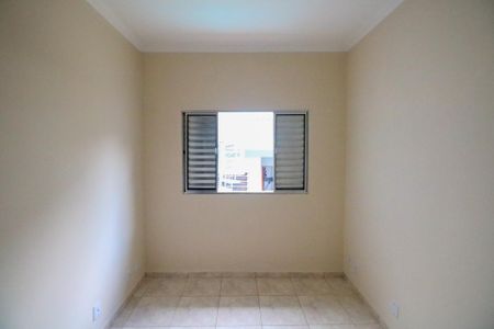 Casa à venda com 250m², 3 quartos e 3 vagas Casa à venda com 250m², 3 quartos e 3 vagasQuarto 2