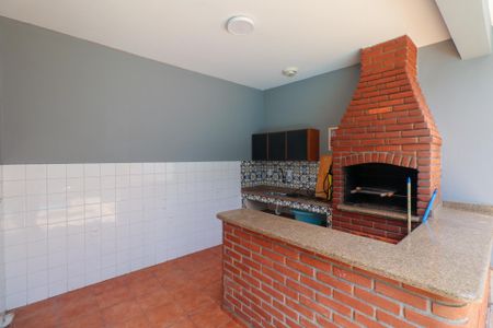 Casa à venda com 250m², 3 quartos e 3 vagas Casa à venda com 250m², 3 quartos e 3 vagasChurrasqueira