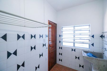Casa à venda com 250m², 3 quartos e 3 vagas Casa à venda com 250m², 3 quartos e 3 vagasÁrea de Serviço