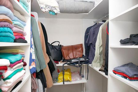 Quarto 1 Detalhe Closet de apartamento para alugar com 2 quartos, 99m² em Praia de Belas, Porto Alegre