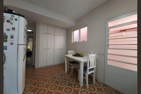 Casa à venda com 3 quartos, 200m² em Moema, São Paulo