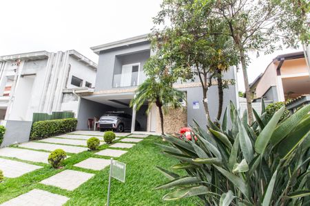 Casa de condomínio à venda com 300m², 4 quartos e 4 vagasVista da Rua