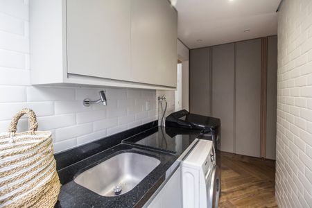 Casa de condomínio à venda com 300m², 4 quartos e 4 vagasÁrea de Serviço