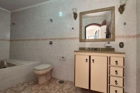 Casa à venda com 3 quartos, 256m² em Vila Gilda, Santo André