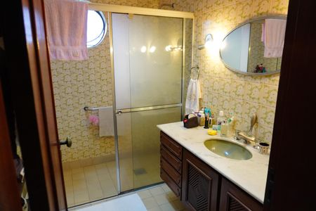 Casa para alugar com 1193m², 4 quartos e 4 vagasBanheiro da Suíte 1