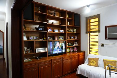 Casa para alugar com 1193m², 4 quartos e 4 vagasSala de TV