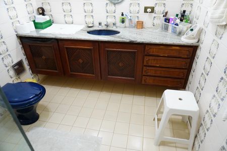 Casa para alugar com 1193m², 4 quartos e 4 vagasBanheiro 1