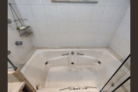 Apartamento à venda com 180m², 3 quartos e 3 vagasBanheiro da Suíte