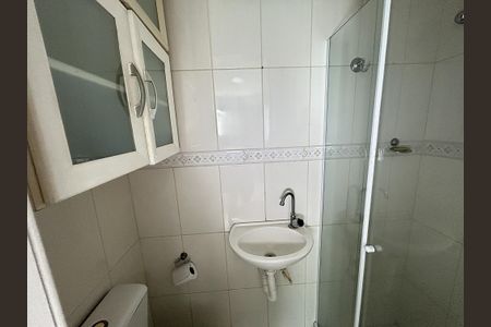 Apartamento para alugar com 117m², 3 quartos e 2 vagasBanheiro de Serviço