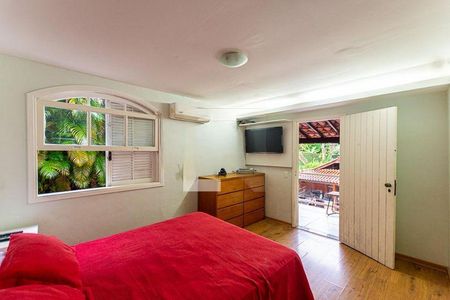 Casa à venda com 5 quartos, 228m² em Vila Progresso, Niterói